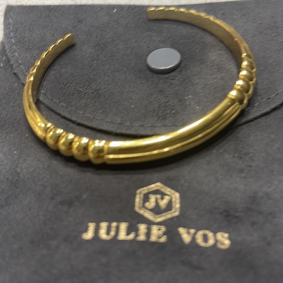 Julie Vos 24k gold cuff Small to Medium wrist - Picture 2 of 5